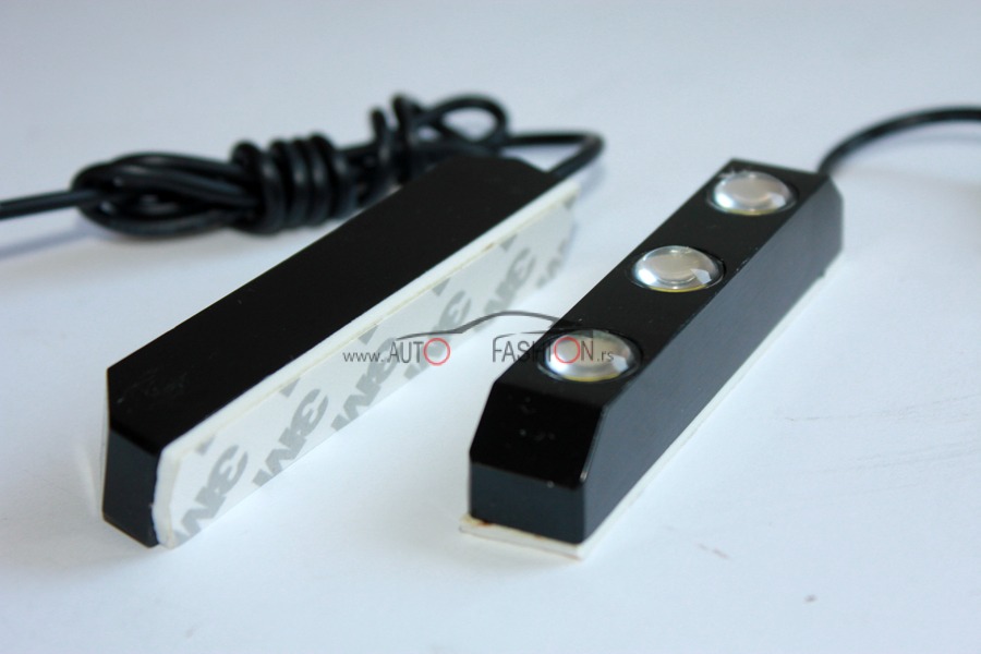 LED dnevno svetlo 3 diode