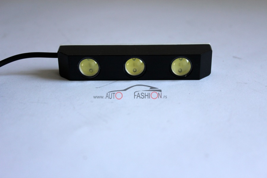 LED dnevno svetlo 3 diode